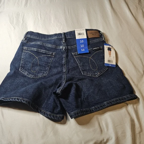 Calvin Klein Size 10 Shorts NWT - Picture 6 of 8